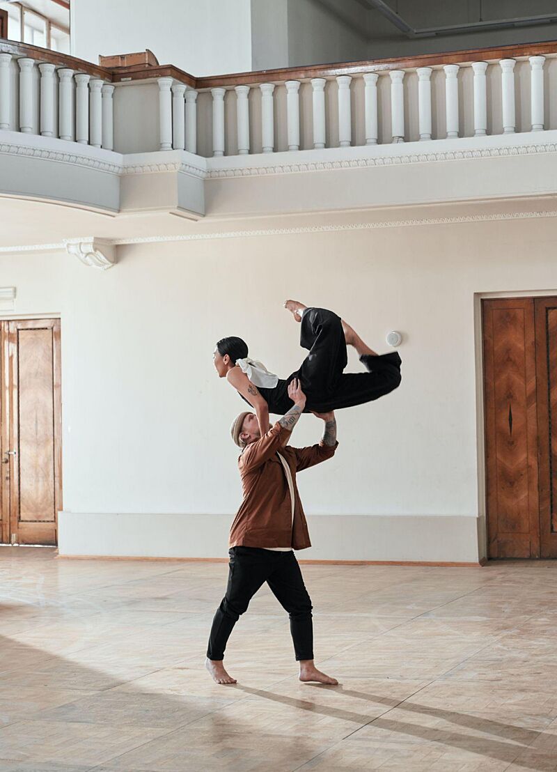 Lift dans Cottonbro Studio via Pexels